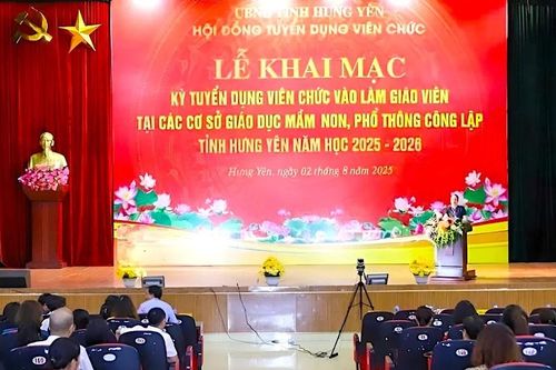 Hơn 2.000 ứng viên dự kỳ thi tuyển dụng viên chức giáo dục Hưng Yên