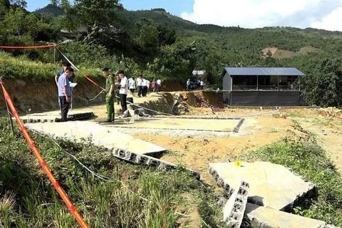 Vỡ bể nước, 3 mẹ con tử vong, 1 bé nguy kịch