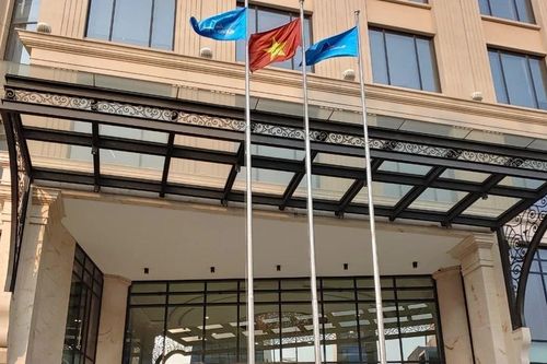 Lãnh đạo doanh nghiệp đua bán cổ phiếu, HIG xin rời sàn