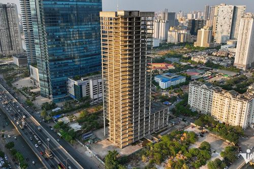 Tháp nghìn tỷ trơ xương trên đất vàng bị thanh tra; Hà Nội bán căn hộ 650 triệu