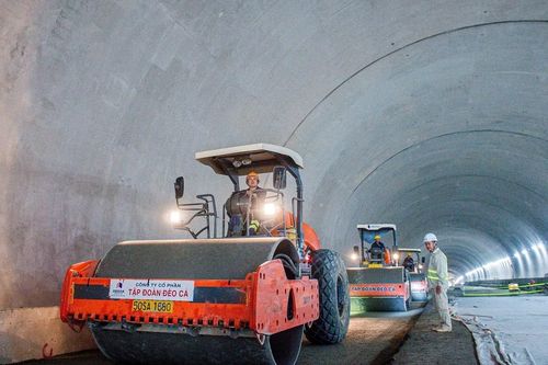 Hơn 2.100 tỷ đồng đầu tư hoàn thiện hầm Thần Vũ chiều dài khoảng 8,2km