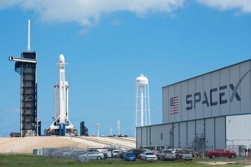 SpaceX giải cứu sứ mệnh không gian sau sự cố của Boeing