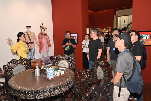 TP Hồ Chí Minh: Hướng dẫn viên du lịch thích ứng sau sáp nhập địa giới hành chính