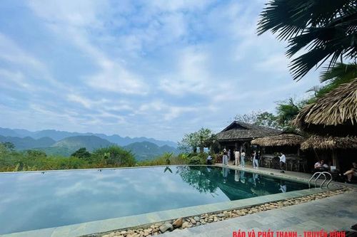 Doanh nghiệp lên 'dây cót' cho mùa du lịch thu-đông