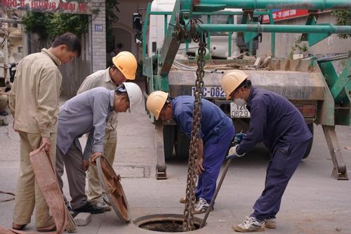 Nỗ lực thoát nước mùa mưa