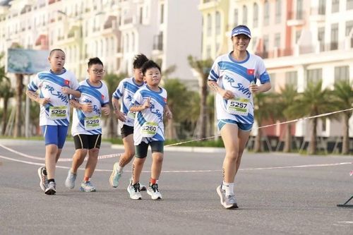 1.000 vận động viên tham gia Aqua Warriors Quảng Trị 2025