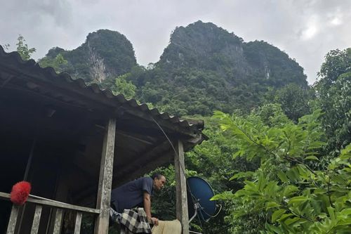 Sống dưới chân lèn, thấp thỏm lo sợ đá rơi