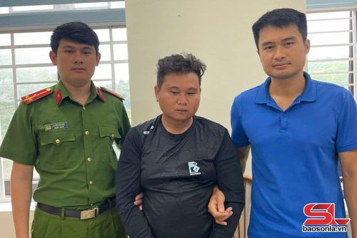 Bắt giữ đối tượng truy nã chuẩn bị vượt biên