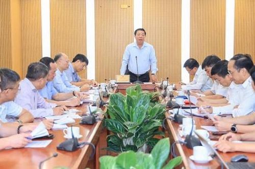 Toàn cảnh giao thông 2/8: Khẩn trương rà soát, hệ thống hóa tiêu chuẩn đường sắt