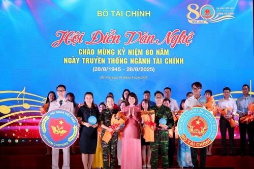 Hội diễn văn nghệ chào mừng kỷ niệm 80 năm Ngày Truyền thống ngành Tài chính