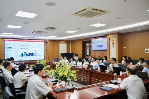 Quảng Ninh tổ chức tập huấn hệ thống thông tin thủ tục hành chính lĩnh vực đất đai