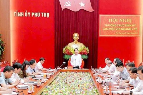 Thường trực Tỉnh ủy Phú Thọ làm việc với ngành Y tế