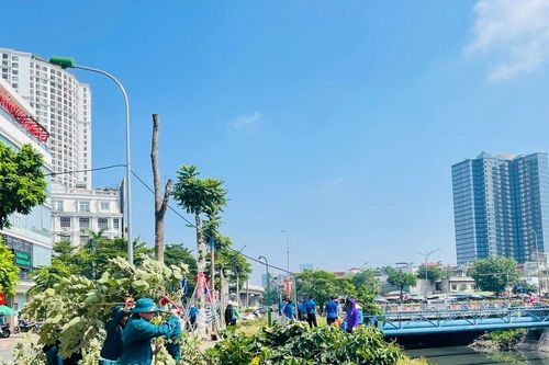 Hà Nội: Phường Khương Đình ra quân thực hiện phong trào thi đua hướng tới đô thị 'Sáng - Xanh - Sạch - Đẹp'