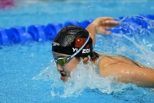 VĐV 12 tuổi đi vào lịch sử giải bơi thế giới