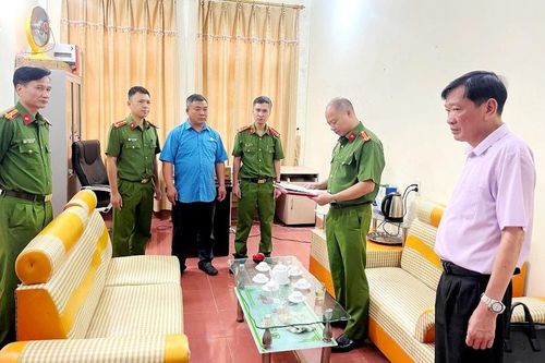 Khởi tố Chủ tịch và kế toán phường lập khống chứng từ tham ô 2,7 tỷ đồng ở Lào Cai