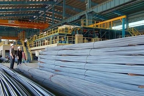 Thép Tiến Lên (TLH) có lãi trở lại, dòng tiền cải thiện mạnh nhưng mới hoàn thành 7,5% kế hoạch năm