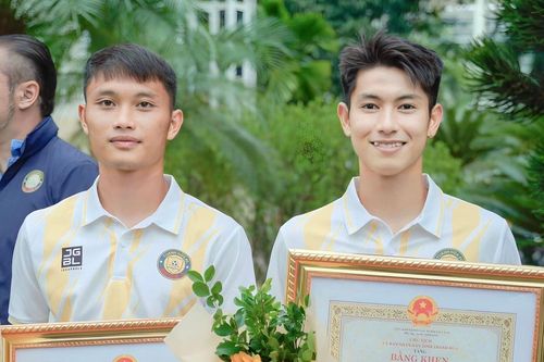 Becamex TP.HCM chiêu mộ 2 anh em cựu tuyển thủ U23 Việt Nam