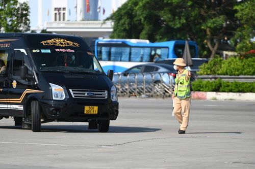 Kiểm soát xe kinh doanh vận tải sau mệnh lệnh của Cục trưởng CSGT