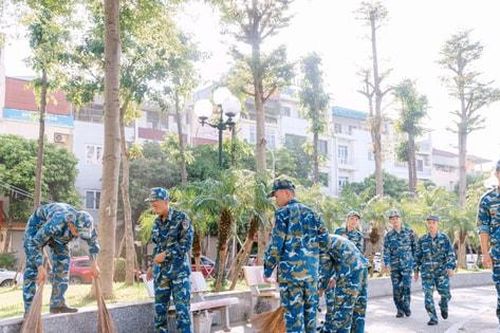 Phường Bồ Đề cần thiết lập mô hình tự quản vệ sinh ở từng tuyến phố, khu dân cư