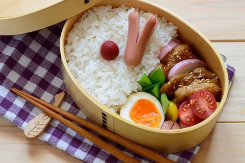 Vợ chồng tôi tiết kiệm 3 triệu đồng mỗi tháng nhờ mang cơm trưa đi làm