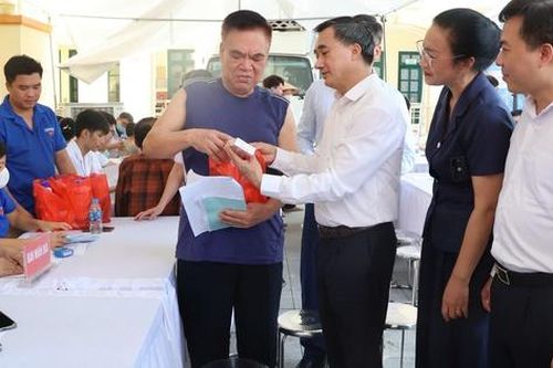 Thứ trưởng Trần Văn Thuấn: Y tế thông minh xóa khoảng cách giữa công nghệ cao và y tế cơ sở
