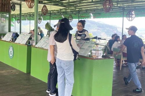 Hóa đơn 870.000 đồng cho 8 ly nước ở quán cà phê Đà Lạt gây tranh cãi