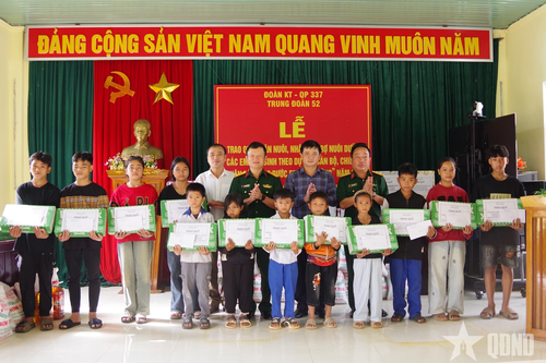 Trung đoàn 52, Đoàn Kinh tế-Quốc phòng 337 (Quân khu 4): Tiếp sức cùng em tới trường