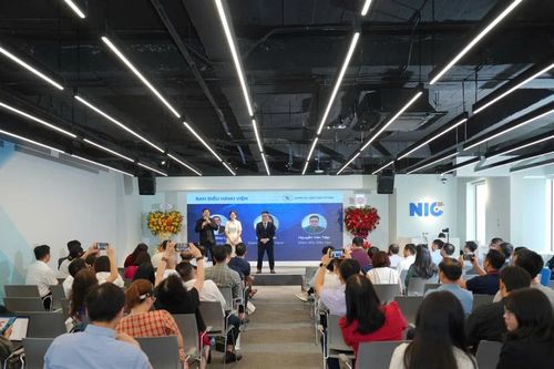 Đào tạo 1.000 giảng viên AI phổ cập trí tuệ nhân tạo toàn dân