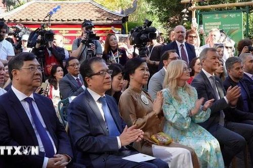 Hai nền văn hóa – Một nhịp đập: Vẻ đẹp Việt tỏa sáng giữa lòng Moskva