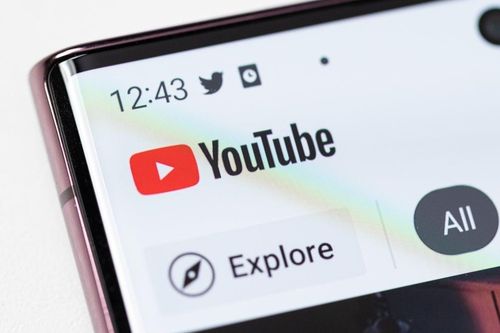 Tin nóng công nghệ 3/8: YouTube dùng AI xác minh độ tuổi người xem, lộ ảnh thật Galaxy S25 FE