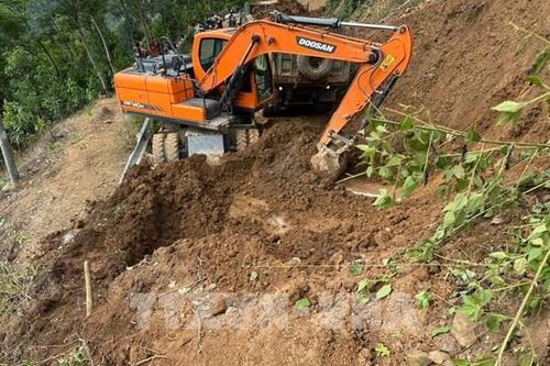 Lai Châu phân luồng giao thông tạm thời trên Tỉnh lộ 131 do sạt lở