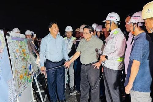 Thủ tướng kiểm tra công trường cầu Nhơn Trạch, thúc tiến độ các dự án trọng điểm phía Nam