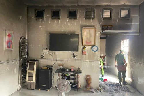 Người đàn ông tự thú sau khi phóng hỏa nhà 'vợ hờ'