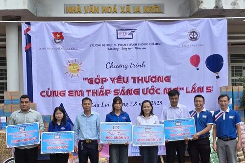 Gần 90 triệu đồng thực hiện chương trình 'Góp yêu thương cùng em thắp sáng ước mơ'