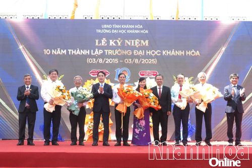 Trường Đại học Khánh Hòa kỷ niệm 10 năm ngày thành lập