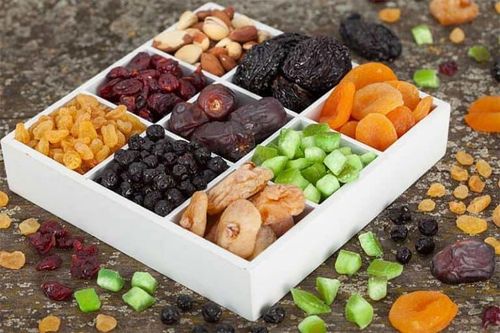 Vì sao trái cây khô dễ gây tăng cân?