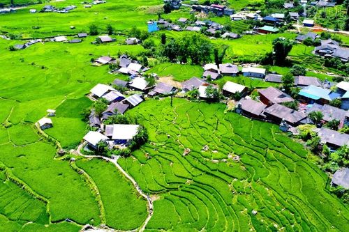 Cuộc sống ở 'ngôi làng đẹp nhất Châu Á'