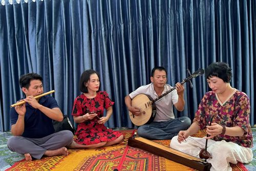 Giữ 'lửa' tình yêu dân ca