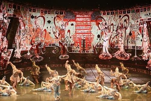 Sắc màu văn hóa Trung Hoa rực rỡ trên sân khấu Nhà hát Hồ Gươm
