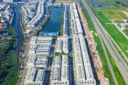 Nhiều vướng mắc trong sử dụng đất thương mại dịch vụ