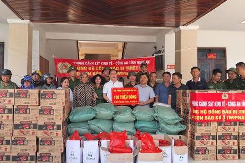Văn phòng KTNN đồng hành cùng các nhà hảo tâm hỗ trợ đồng bào vùng rốn lũ tỉnh Nghệ An