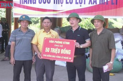 Văn phòng Kiểm toán nhà nước chung tay hỗ trợ đồng bào vùng lũ Nghệ An