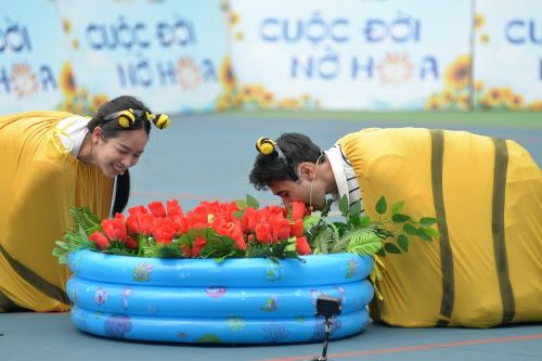 Hoa hậu Thanh Thủy, Nam vương Tuấn Ngọc 'lăn lê' giành phần thưởng giúp người nghèo