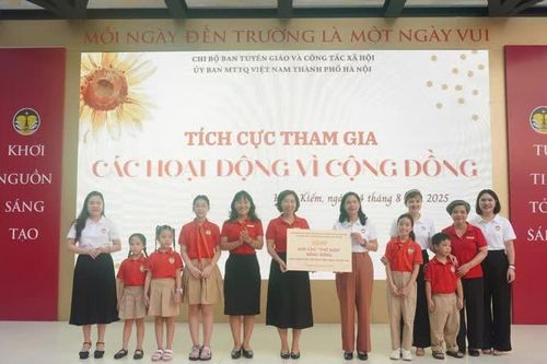 Hà Nội: cán bộ Mặt trận tích cực tuyên truyền tiết kiệm điện đến học sinh Tiểu học
