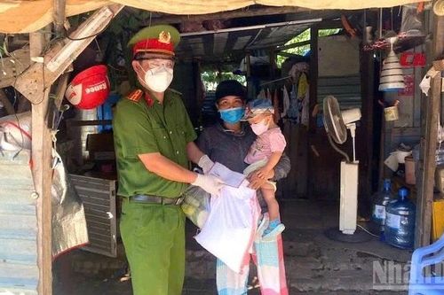 Trung tá Nguyễn Xuân Cường - Người chiến sĩ công an 'vì dân phục vụ'