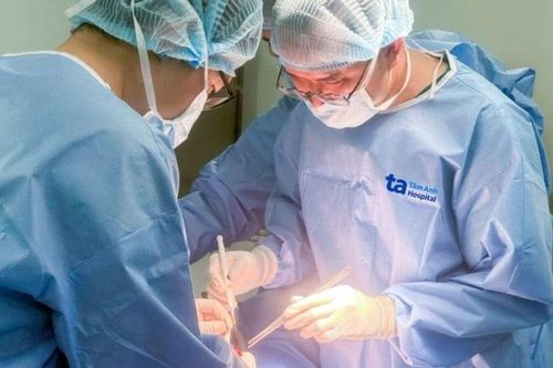 Chủ quan với thoát vị bẹn, người đàn ông bị hoại tử ruột non