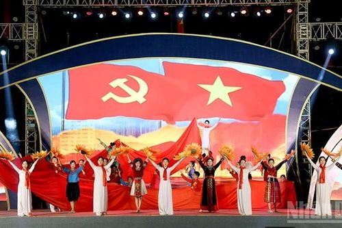 Hội thi tuyên truyền lưu động toàn quốc kỷ niệm 80 năm Cách mạng Tháng Tám và Quốc khánh 2/9