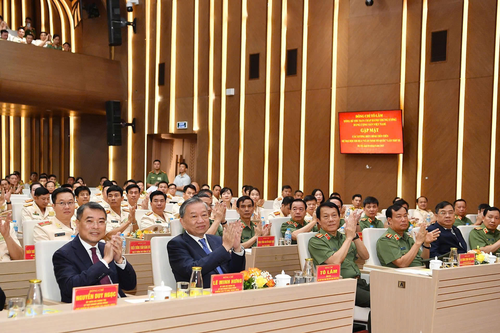 Tổng Bí thư Tô Lâm gặp mặt các gương điển hình dự Đại hội Thi đua 'Vì an ninh Tổ quốc' lần thứ IX