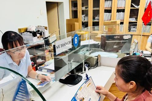 Tăng độ bao phủ chính sách bảo hiểm xã hội và y tế cho TPHCM