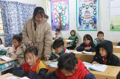 Hối hả nâng cấp trường lớp đón năm học mới